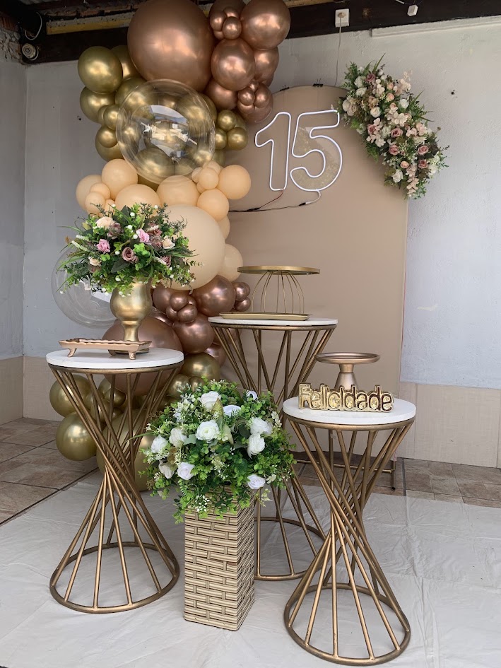 15 Anos floral bege